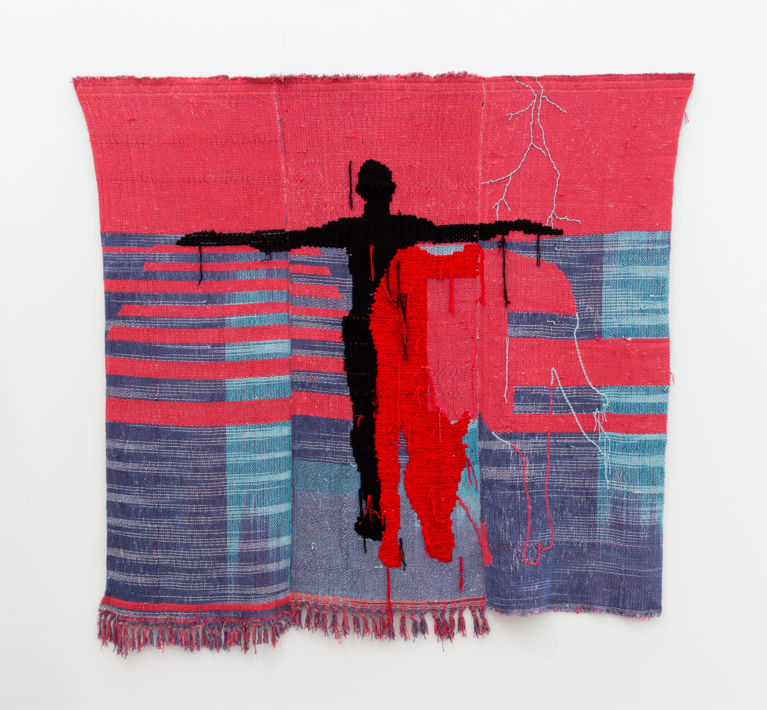 Diedrick Brackens，半神，2019。棉和腈纶纱。 96 x 96 英寸。致谢艺术家和各种小火，洛杉矶/首尔和杰克·沙因曼画廊，纽约。