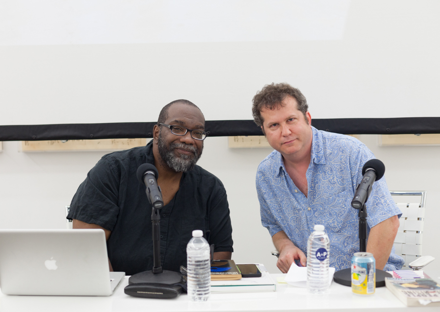 En conversación: Fred Moten y Pat Thomas en Art + Practice. Los Angeles. 16 de abril de 2015. Foto de Elon Schoenholz.